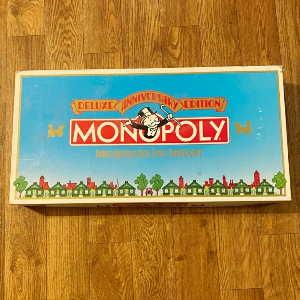 VTG 1991 Monopoly Deluxe Anniversary Edition Game